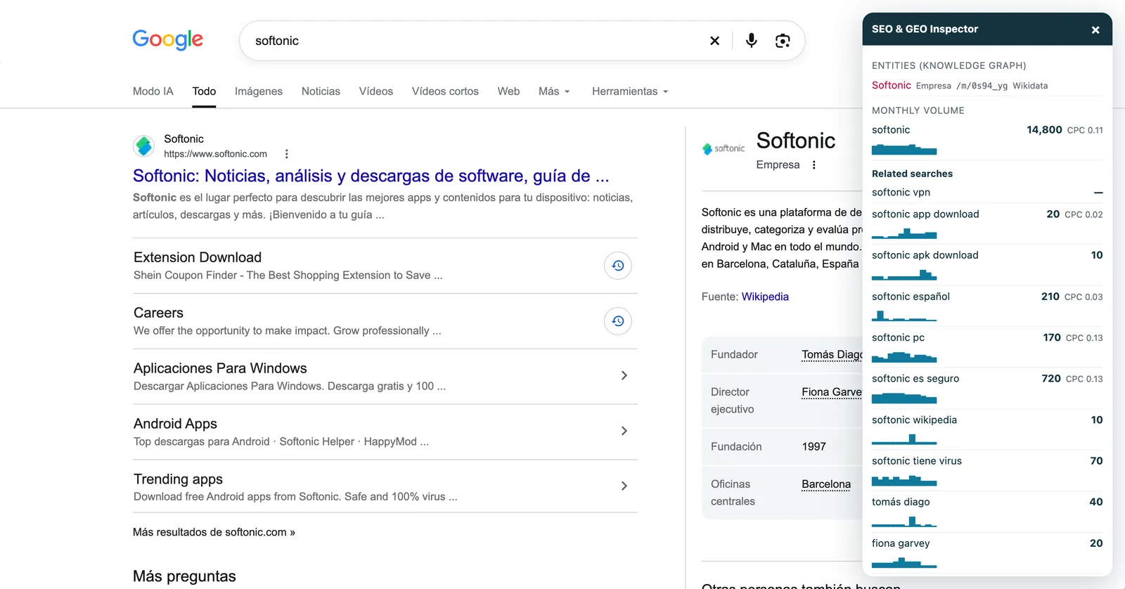 Google search for softonic with the extension box: the Softonic entity with its kgmid and the volume of the search and its related searches