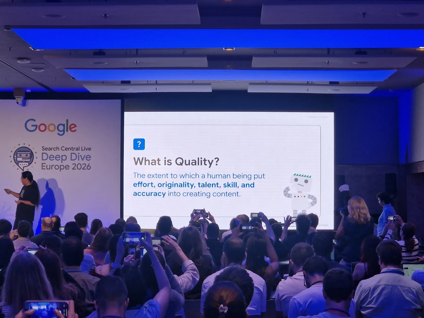 Slide "What is Quality?" de Duy Nguyen en el Search Central Live Deep Dive Europe 2026